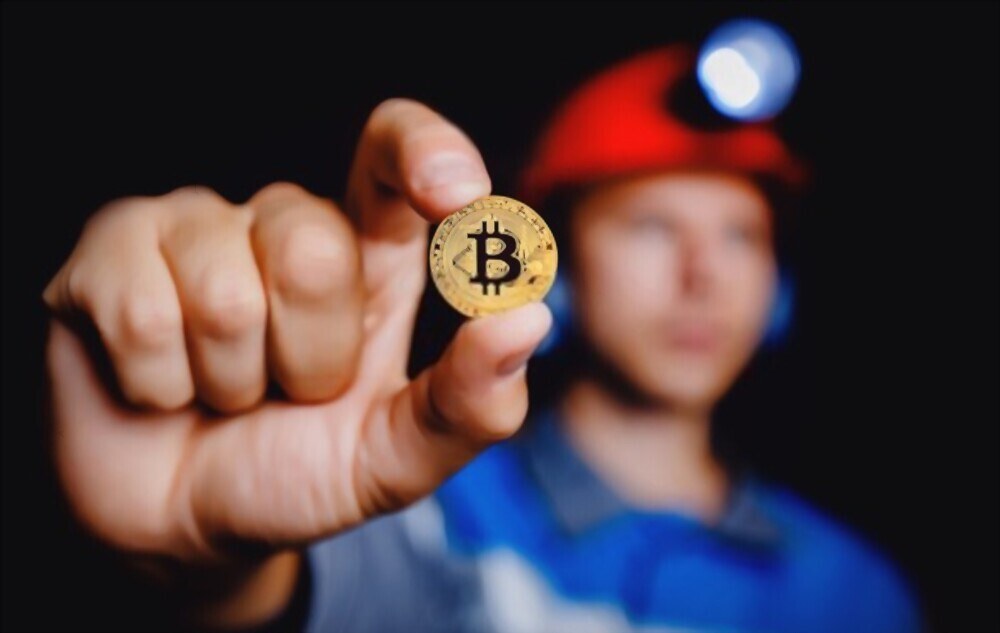 bitcoin mining photo
